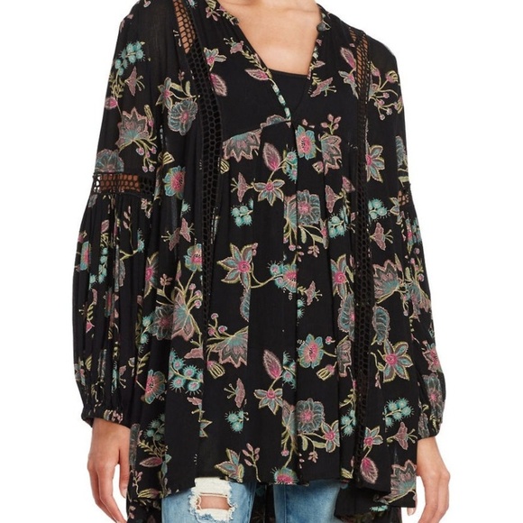 Free People Tops - Free People Just the Two Of Us floral print tunic